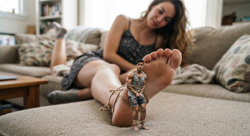MacroGiantessLand - A date with giantess MacroGiantessLand - A date with giantess